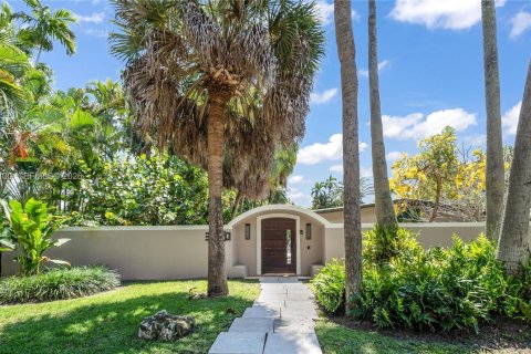 Villa ou maison à vendre à Miami, Floride: 3 chambres, 246.38 m2 № 2146052 - photo 4
