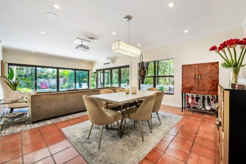 Villa ou maison à vendre à Miami, Floride: 3 chambres, 246.38 m2 № 2146052 - photo 10