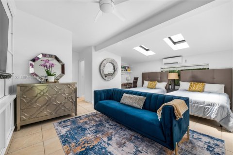 Villa ou maison à vendre à Miami, Floride: 3 chambres, 246.38 m2 № 2146052 - photo 17