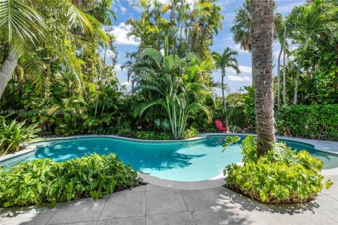 Villa ou maison à vendre à Miami, Floride: 3 chambres, 246.38 m2 № 2146052 - photo 5