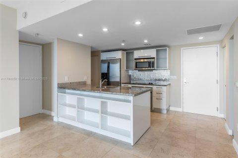 Condominio en venta en Miami, Florida, 2 dormitorios, 109.53 m2 № 1979849 - foto 3