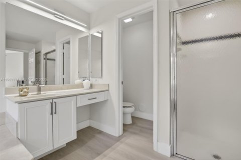 House in Pembroke Pines, Florida 4 bedrooms, 217.3 sq.m. № 2029398 - photo 24