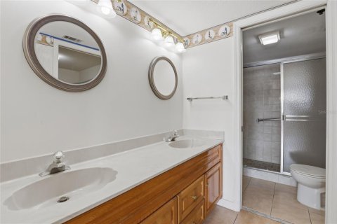 Condo in Punta Gorda, Florida, 2 bedrooms № 2216861 - photo 23