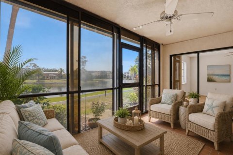 Condo in Punta Gorda, Florida, 2 bedrooms № 2216861 - photo 12