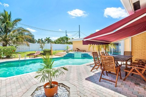 Villa ou maison à Fort Lauderdale, Floride 4 chambres, 213.3 m2 № 2088496