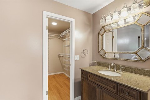 House in Orlando, Florida 4 bedrooms, 192.59 sq.m. № 2107017 - photo 23