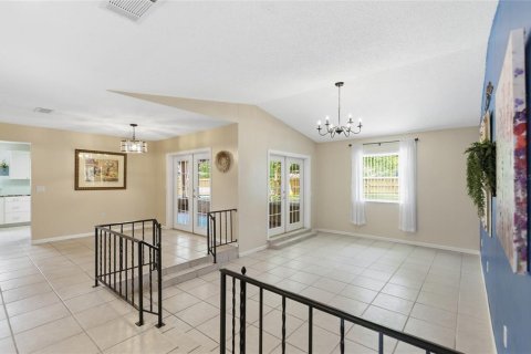 House in Orlando, Florida 4 bedrooms, 192.59 sq.m. № 2107017 - photo 5