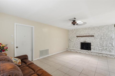 House in Orlando, Florida 4 bedrooms, 192.59 sq.m. № 2107017 - photo 14