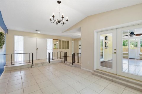 House in Orlando, Florida 4 bedrooms, 192.59 sq.m. № 2107017 - photo 4