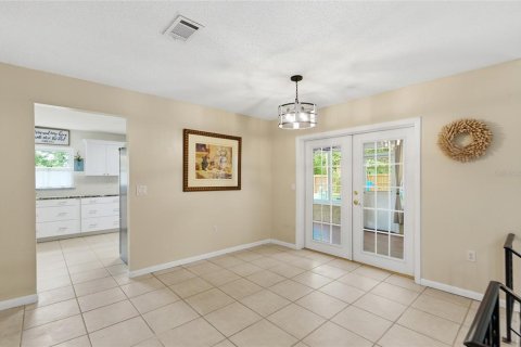 House in Orlando, Florida 4 bedrooms, 192.59 sq.m. № 2107017 - photo 10