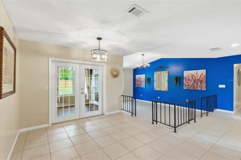 House in Orlando, Florida 4 bedrooms, 192.59 sq.m. № 2107017 - photo 9