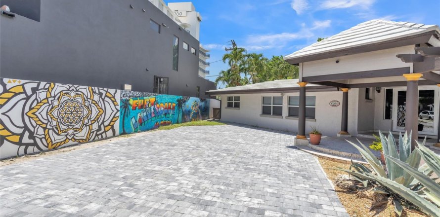 Villa ou maison à Fort Lauderdale, Floride 5 chambres, 384.15 m2 № 869521