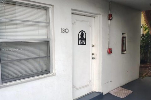 Снять в аренду кондоминиум в Норт-Майами, Флорида 1 спальня, 53.14м2, № 1954792 - фото 4