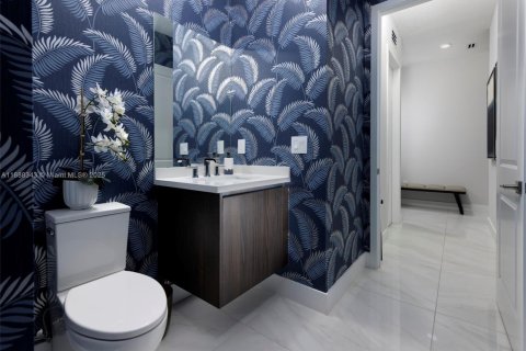 Villa ou maison à vendre à Miami, Floride: 4 chambres, 331.94 m2 № 1942090 - photo 9