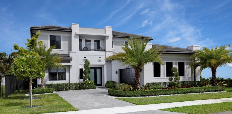 Villa ou maison à Miami, Floride 4 chambres, 331.94 m2 № 1942090