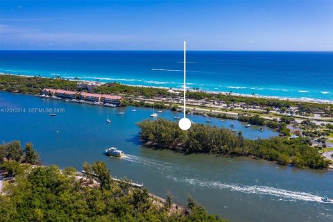 Land in Hollywood, Florida № 2075813
