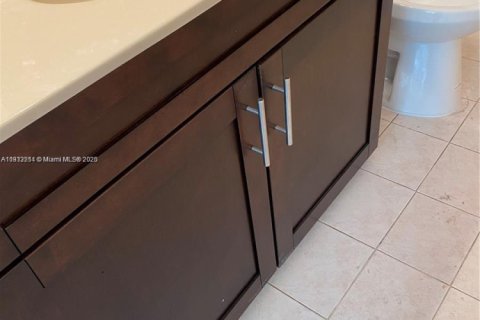 Снять в аренду кондоминиум в Хомстед, Флорида 2 спальни, 84.91м2, № 1818195 - фото 11