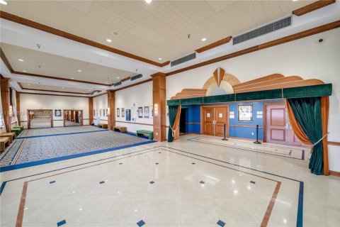 Купить кондоминиум в Пемброк-Пайнс, Флорида 2 спальни, 85.47м2, № 1499636 - фото 29