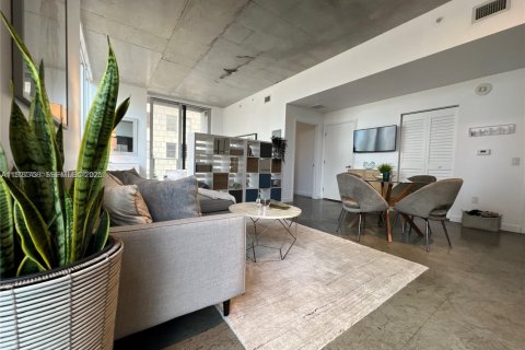 Condo in Miami, Florida, 2 bedrooms № 1988022 - photo 8