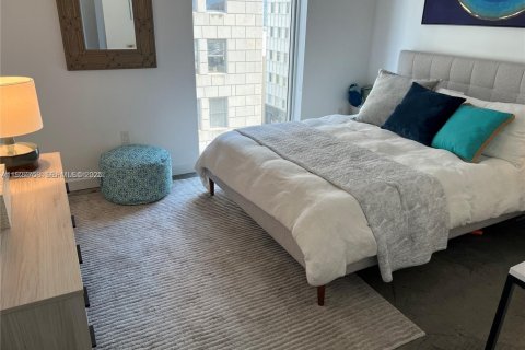 Condo in Miami, Florida, 2 bedrooms № 1988022 - photo 4