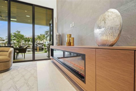 Villa ou maison à vendre à Fort Lauderdale, Floride: 5 chambres, 417.6 m2 № 1987928 - photo 14