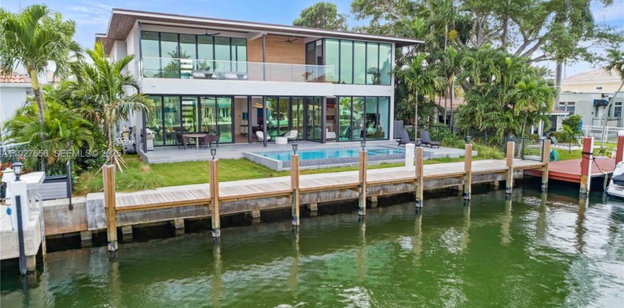 Villa ou maison à Fort Lauderdale, Floride 5 chambres, 417.6 m2 № 1987928