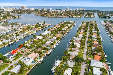 Villa ou maison à vendre à Fort Lauderdale, Floride: 5 chambres, 417.6 m2 № 1987928 - photo 3