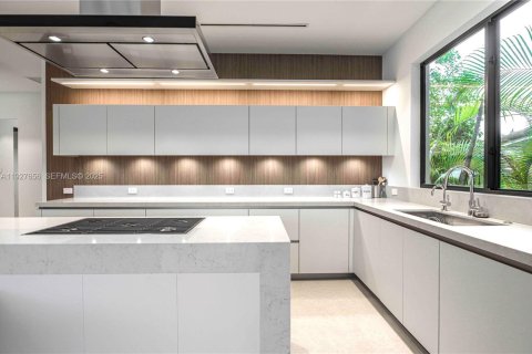 Villa ou maison à vendre à Fort Lauderdale, Floride: 5 chambres, 417.6 m2 № 1987928 - photo 21