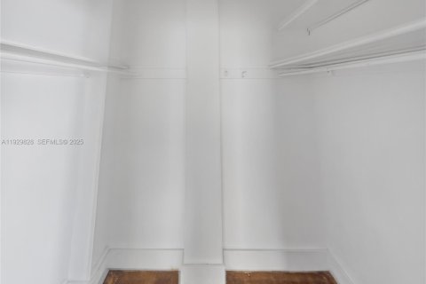 Apartment in Miami Beach, Florida 2 bedrooms № 1994097 - photo 22