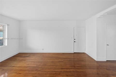 Apartment in Miami Beach, Florida 2 bedrooms № 1994097 - photo 23