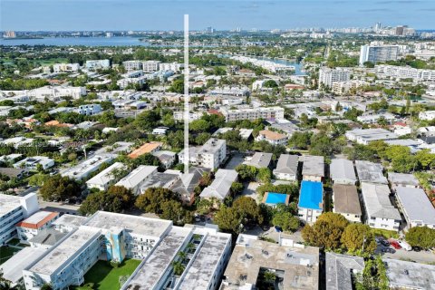 Apartment in Miami Beach, Florida 2 bedrooms № 1994097 - photo 18