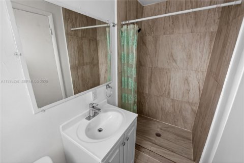 Apartment in Miami Beach, Florida 2 bedrooms № 1994097 - photo 15