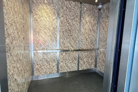 Снять в аренду кондоминиум в Майами, Флорида 2 спальни, 105.17м2, № 2035097 - фото 20