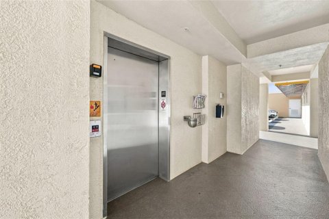 Купить кондоминиум в Ларго, Флорида 6 комнат, 167.22м2, № 2312535 - фото 26