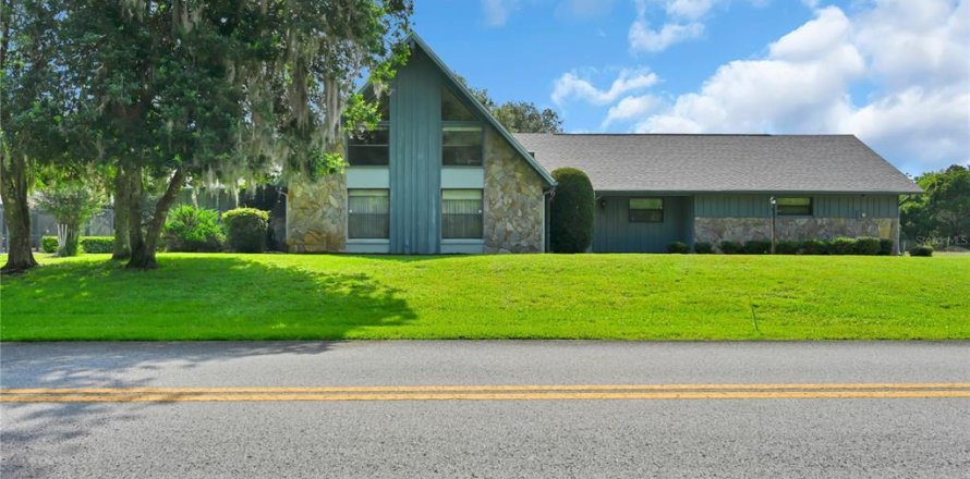 Villa ou maison à Crystal River, Floride 3 chambres, 241.55 m2 № 2312621