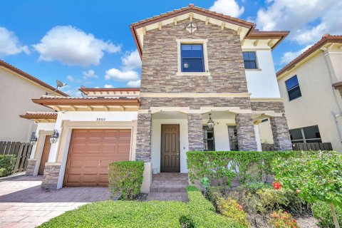 House in Doral, Florida 4 bedrooms, 290.6 sq.m. № 2078419 - photo 6