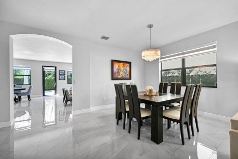 House in Doral, Florida 4 bedrooms, 290.6 sq.m. № 2078419 - photo 28
