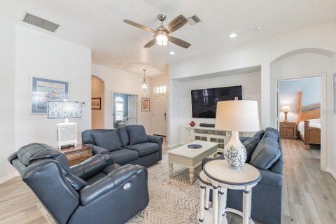 House in Laurel, Florida 3 bedrooms, 137.96 sq.m. № 1578641 - photo 3