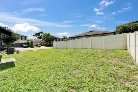 House in Riverview, Florida 3 bedrooms, 145.02 sq.m. № 2103394 - photo 21