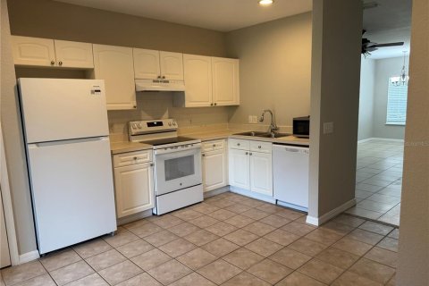Touwnhouse à louer à Orlando, Floride: 2 chambres, 107.02 m2 № 2406434 - photo 16