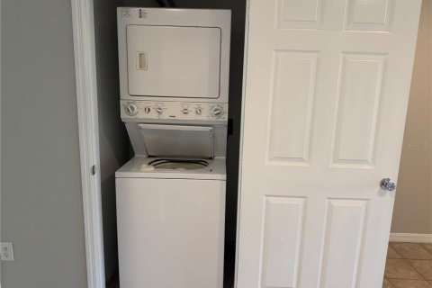 Touwnhouse à louer à Orlando, Floride: 2 chambres, 107.02 m2 № 2406434 - photo 14