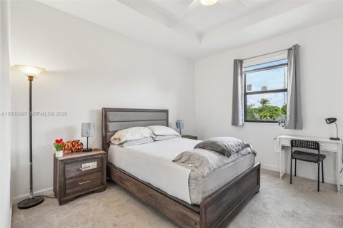 Adosado en venta en Miami Gardens, Florida, 3 dormitorios, 124.86 m2 № 2185925 - foto 16