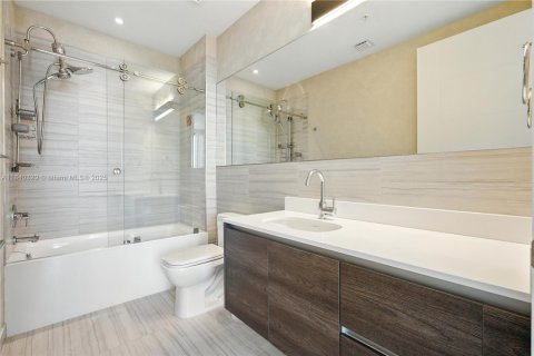 Condo in Coral Gables, Florida, 3 bedrooms  № 1855059 - photo 3