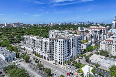 Condo in Coral Gables, Florida, 3 bedrooms  № 1855059 - photo 17