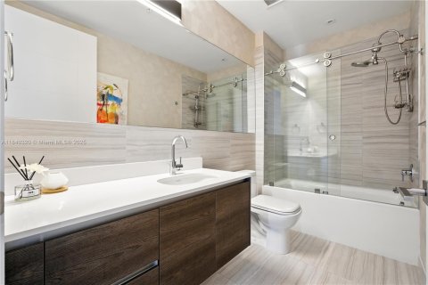 Condo in Coral Gables, Florida, 3 bedrooms  № 1855059 - photo 30
