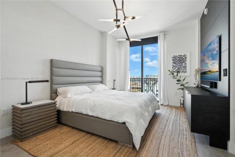 Condo in Coral Gables, Florida, 3 bedrooms  № 1855059 - photo 26