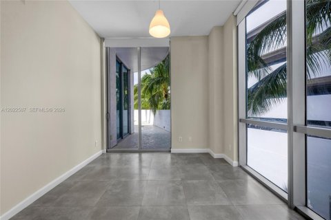 Condo in Aventura, Florida, 3 bedrooms № 2145897 - photo 13