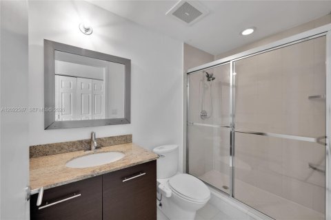 Condo in Aventura, Florida, 3 bedrooms № 2145897 - photo 20