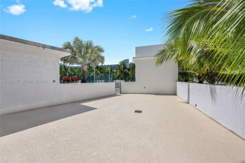 Condo in Aventura, Florida, 3 bedrooms № 2145897 - photo 27