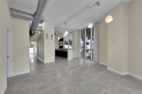 Condo in Aventura, Florida, 3 bedrooms № 2145897 - photo 6